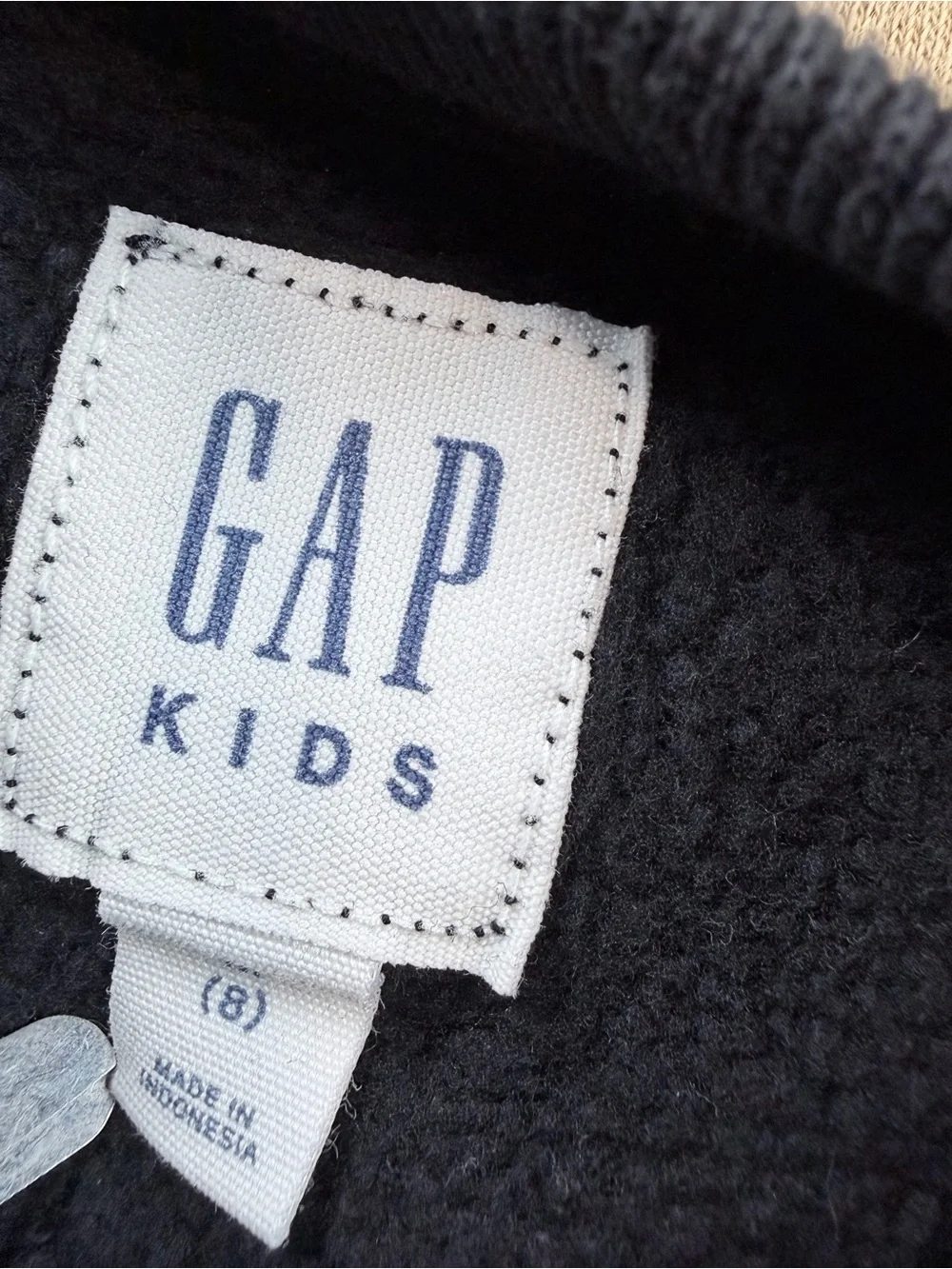 GAP pair crewneck